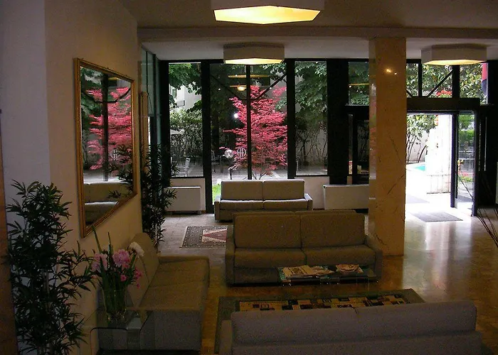 Hotel Grand Bolognese 3*