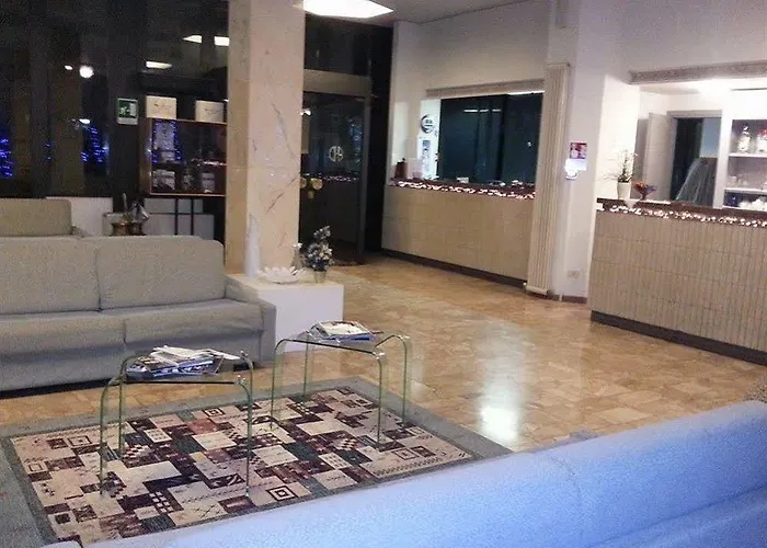 Grand Bolognese Hotel